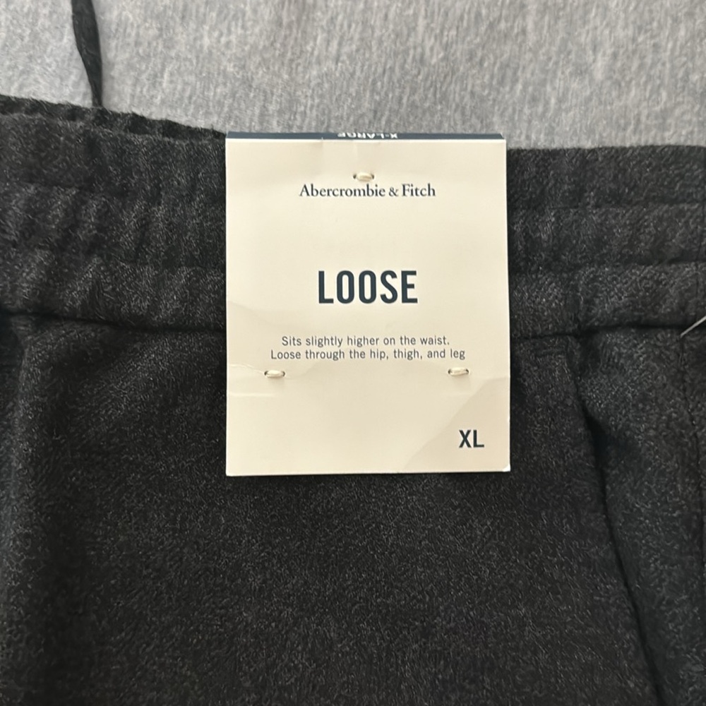 XL Abercrombie Straight leg pants - Picture 2 of 6